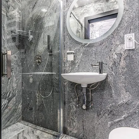 Serenada W Centrum Apartzakop זקופאנה
